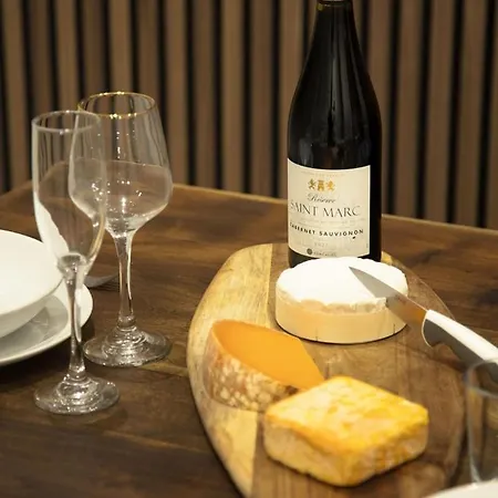 Thebluestay 99 - In The Heart Of Parigi